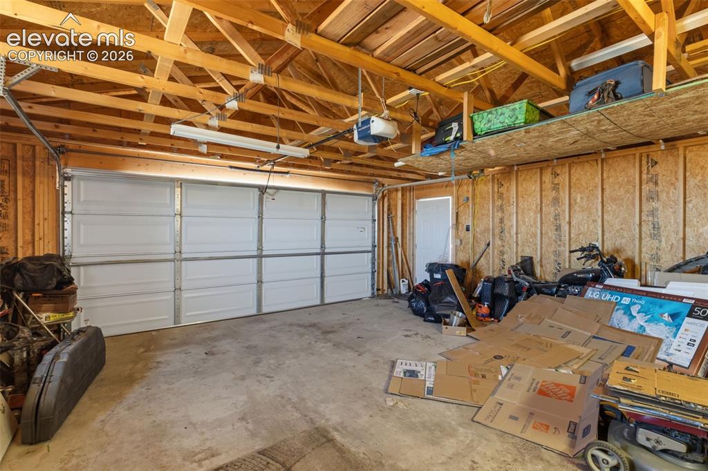 Image 18 of 19: 2 car oversized garage