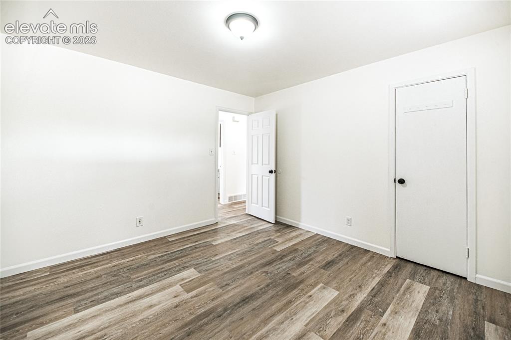 Image 11 of 29: Bedroom