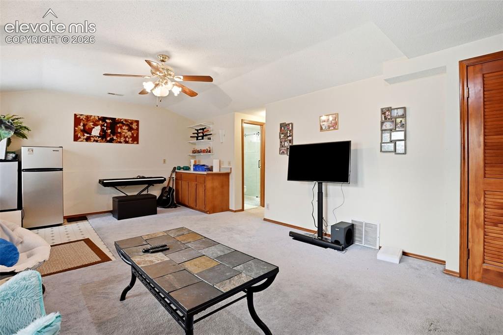 Image 22 of 43: Living Room