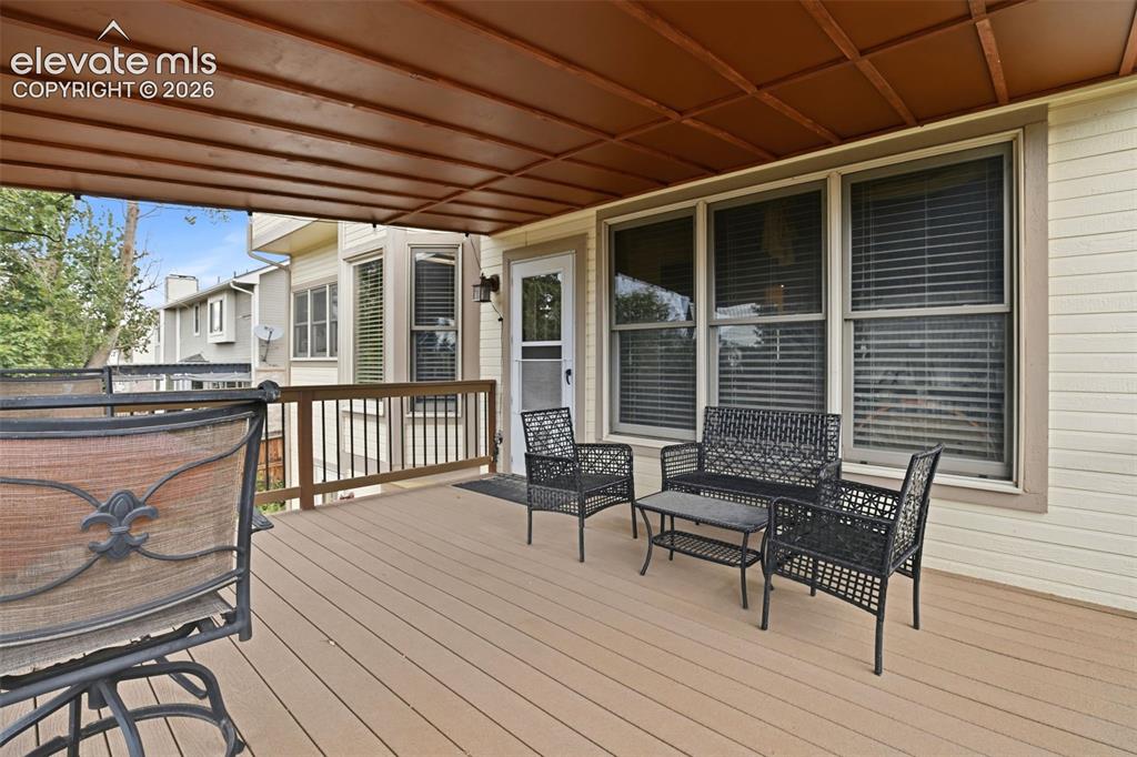 Image 36 of 43: Deck