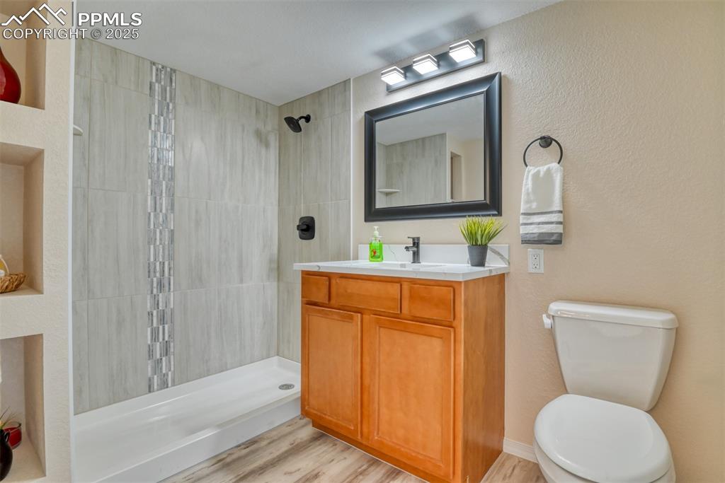 Image 19 of 34: Master Bathroom