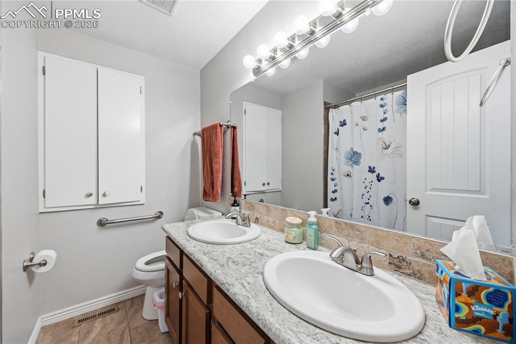 Image 15 of 30: No Description Available