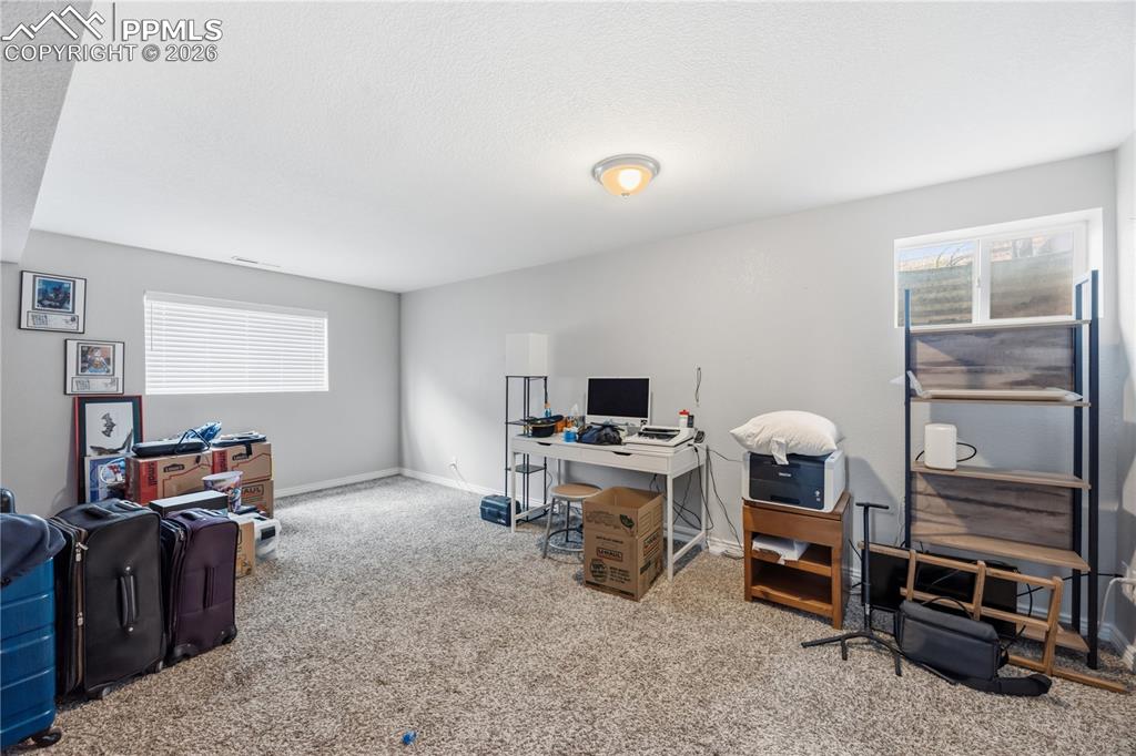 Image 25 of 30: No Description Available