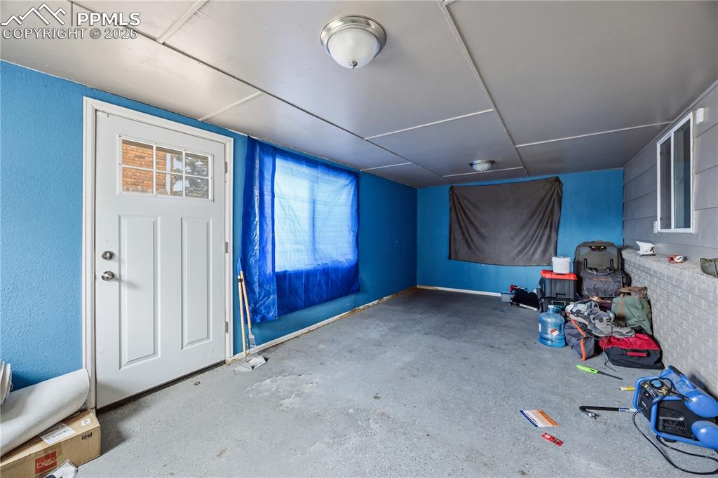 Image 27 of 30: No Description Available