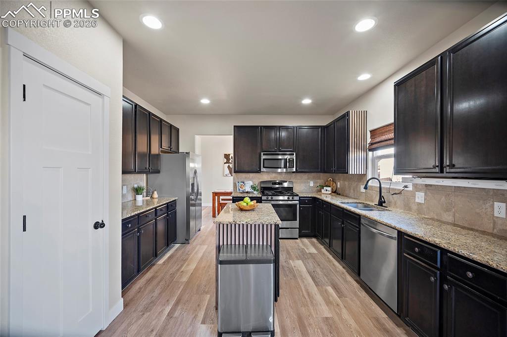 Image 12 of 39: Kitchen