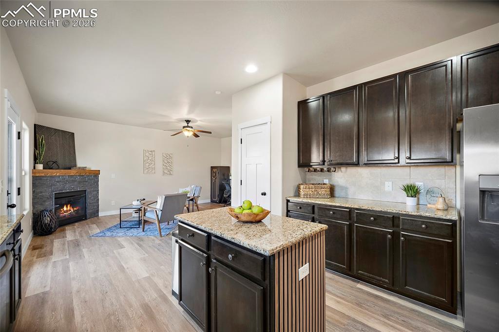 Image 14 of 39: Kitchen