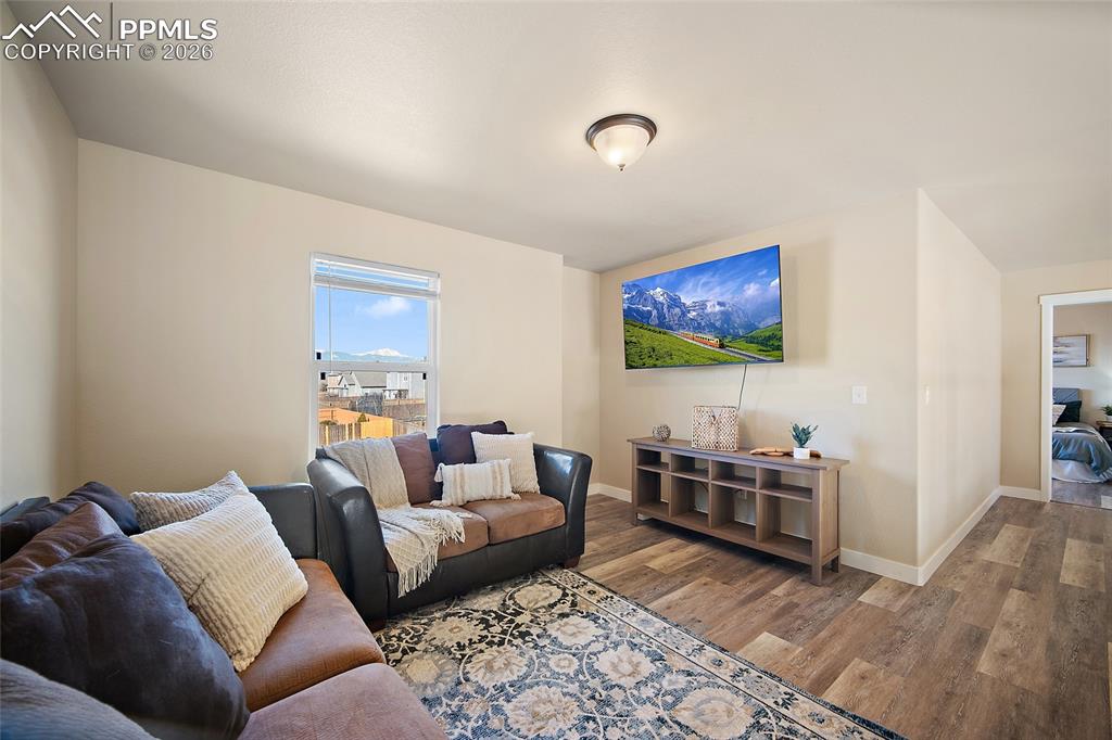 Image 21 of 39: Loft