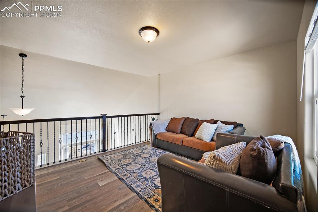 Image 22 of 39: Loft