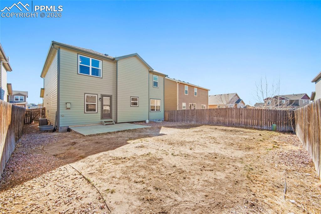 Image 34 of 39: Back of Structure