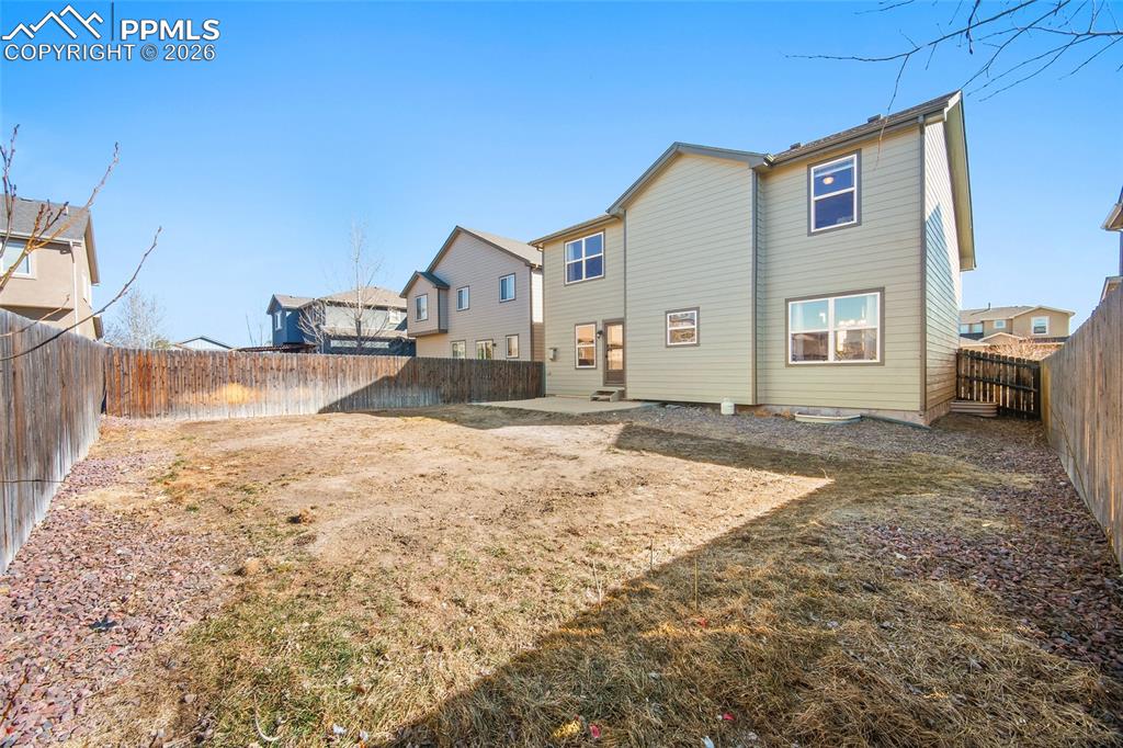 Image 35 of 39: Back of Structure