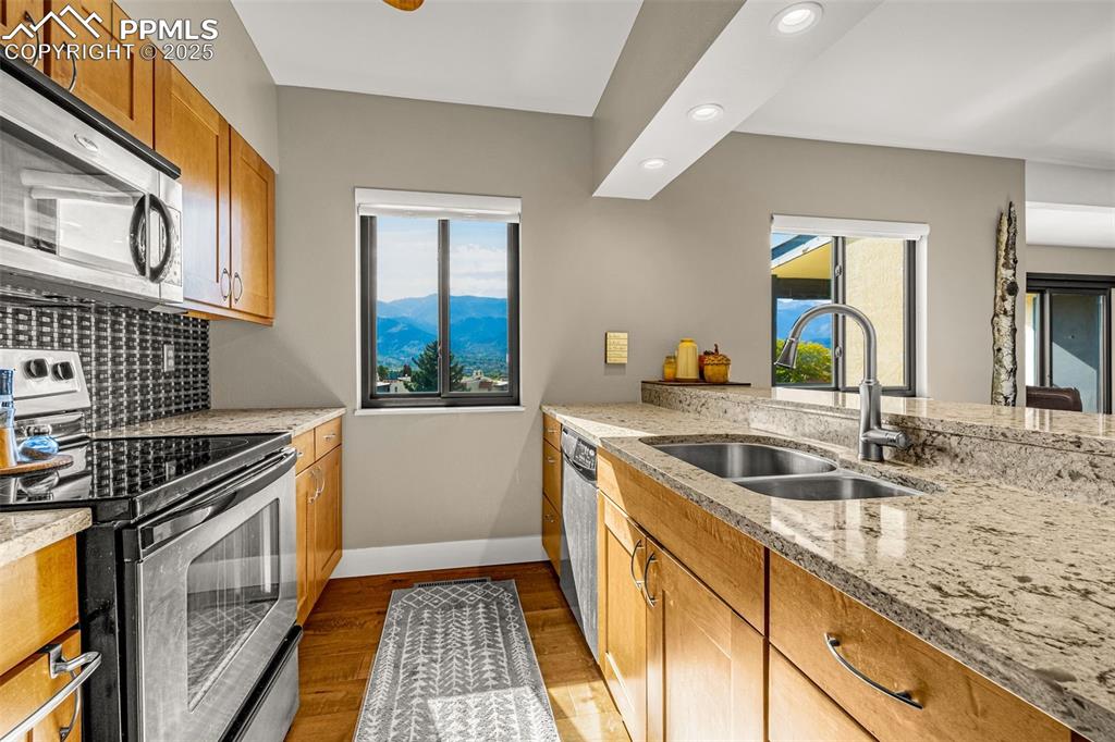 Image 13 of 28: the kitchen also has views.