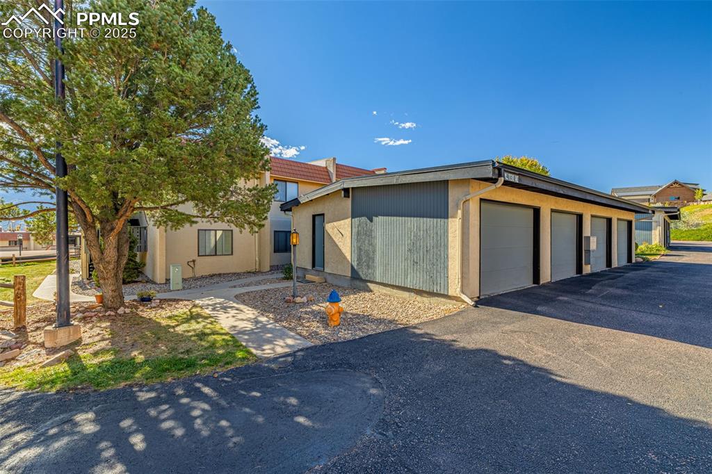 Image 2 of 28: Detached Garage