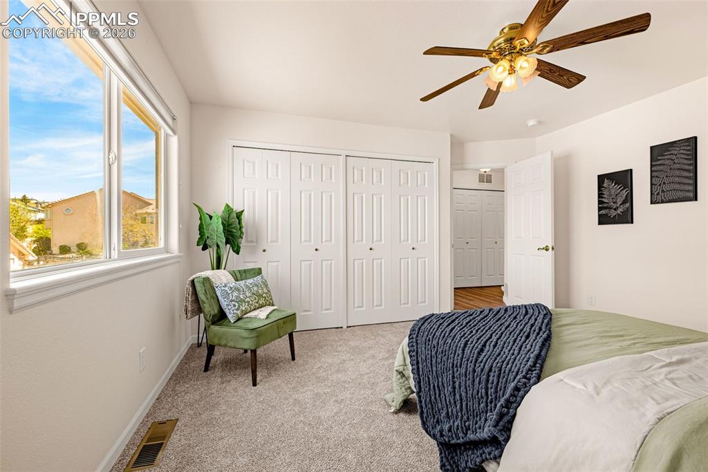 Image 17 of 40: Bedroom