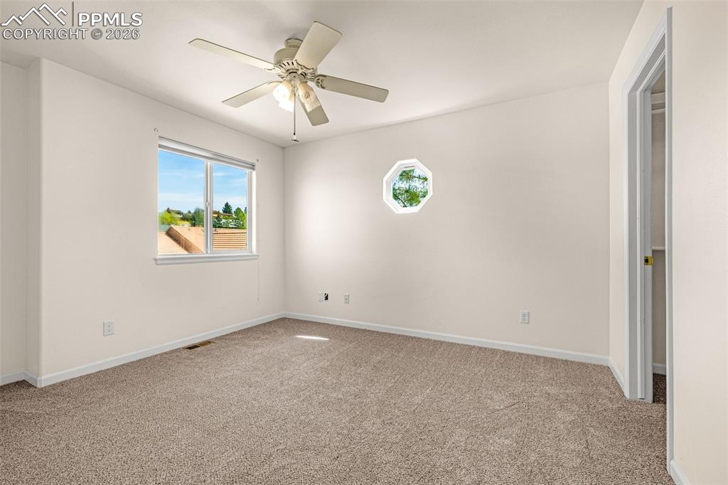 Image 21 of 40: Bedroom