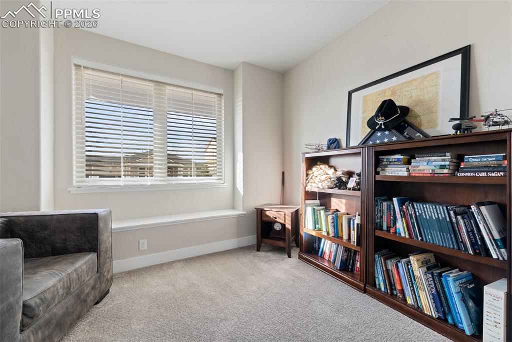 Image 12 of 50: Sitting Room