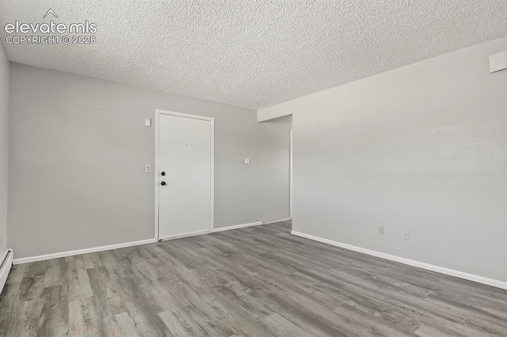 Image 4 of 26: Living Room
