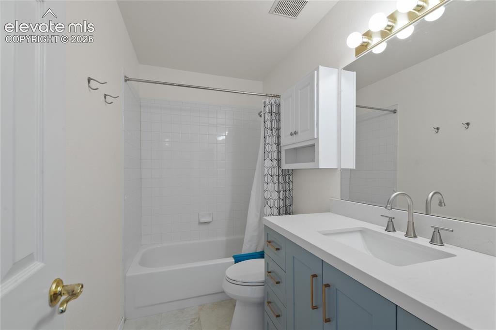 Image 30 of 50: Newly updated second bath