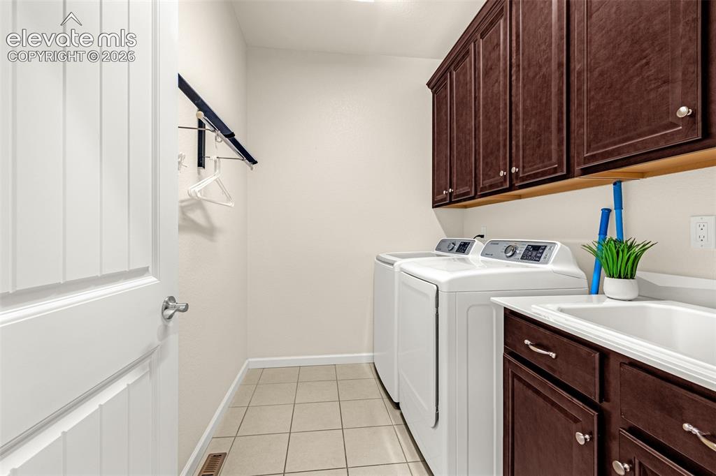 Image 22 of 39: Main Level Laundry
