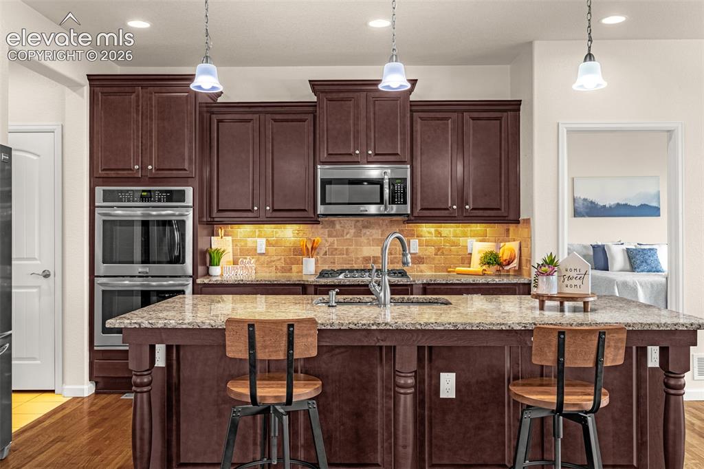 Image 3 of 39: Kitchen