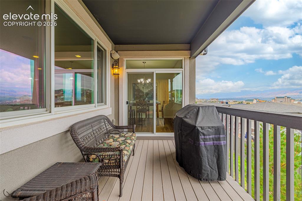 Image 8 of 39: Deck