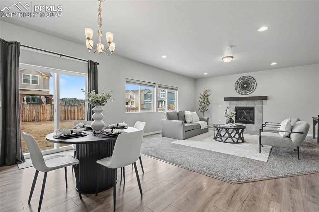 Image 11 of 44: Dining Area