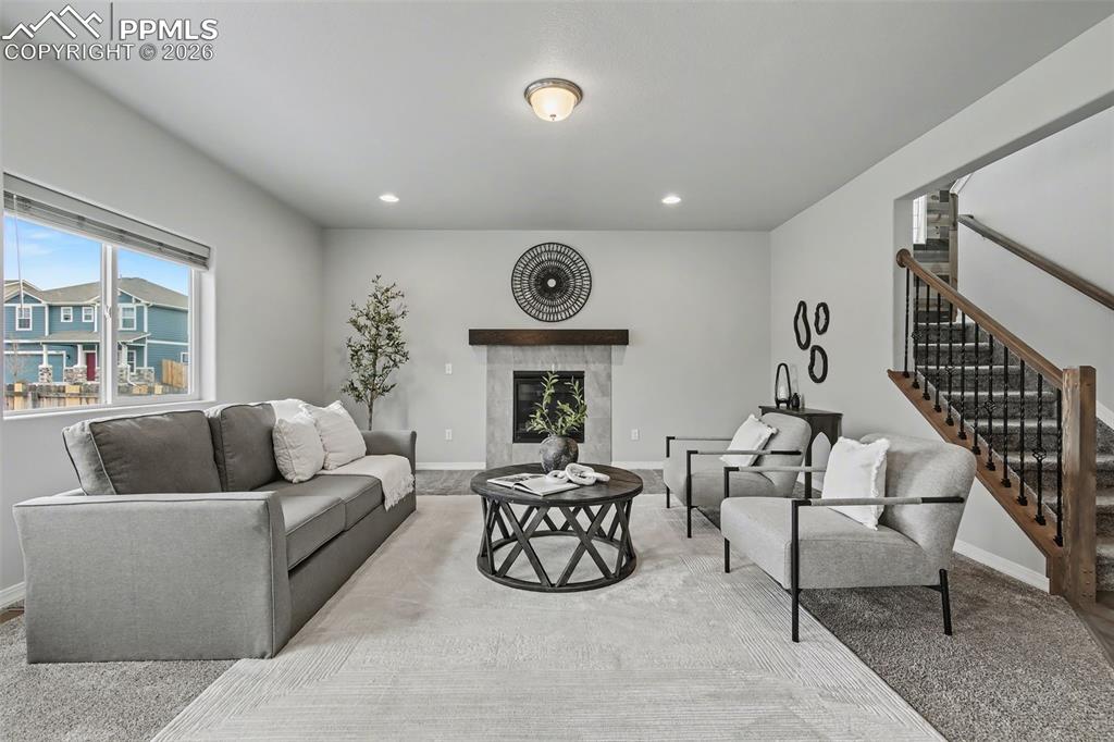 Image 14 of 44: Living Room