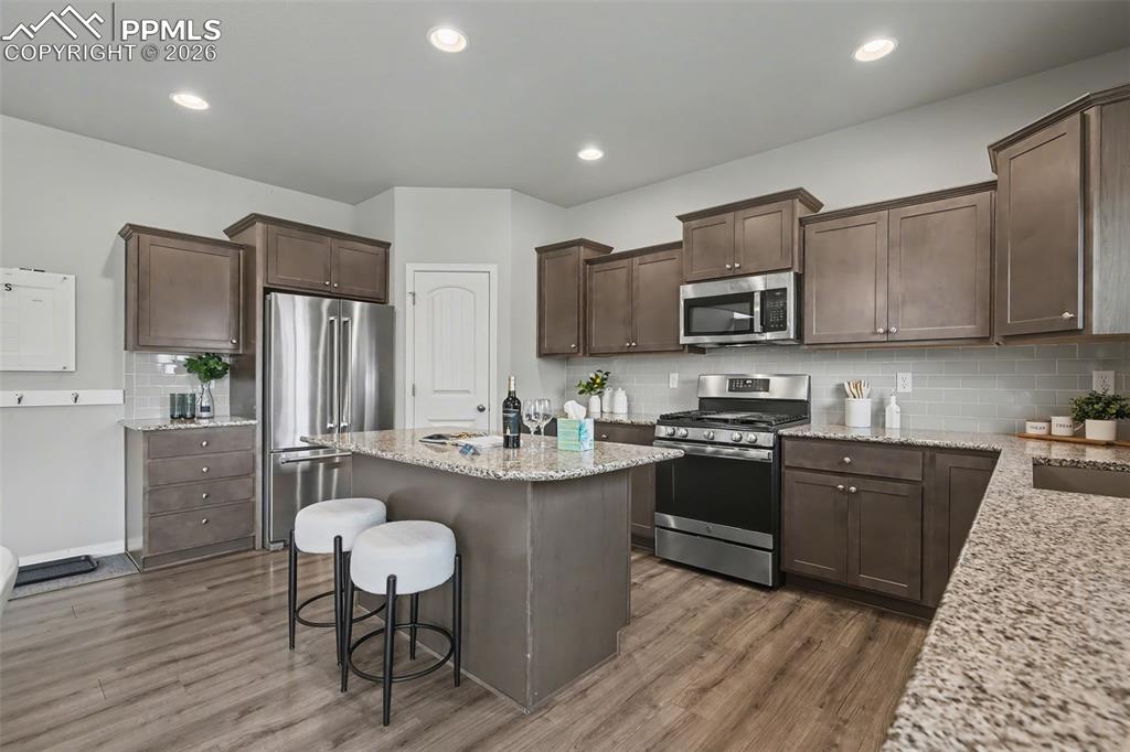 Image 6 of 44: Kitchen