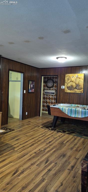 Image 16 of 17: Game Room