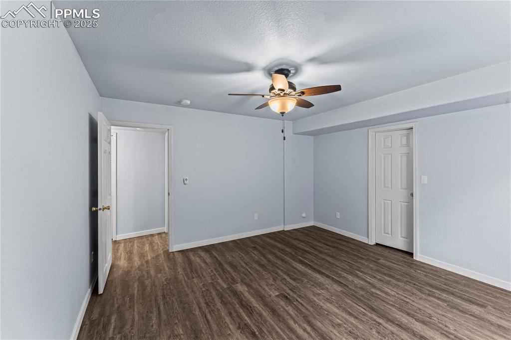 Image 11 of 29: Bedroom