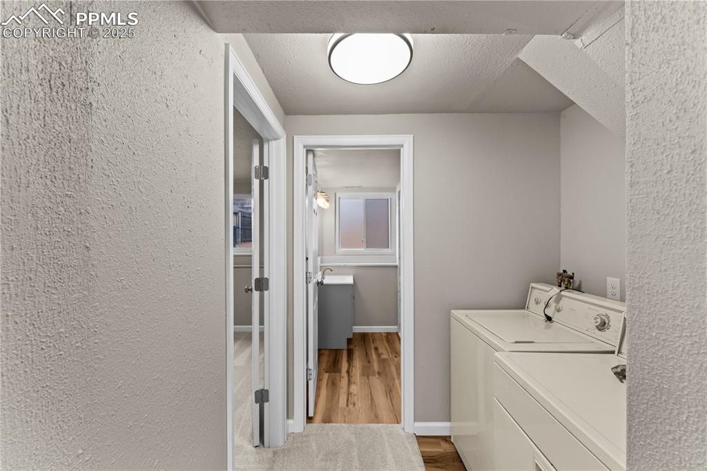 Image 22 of 29: Laundry