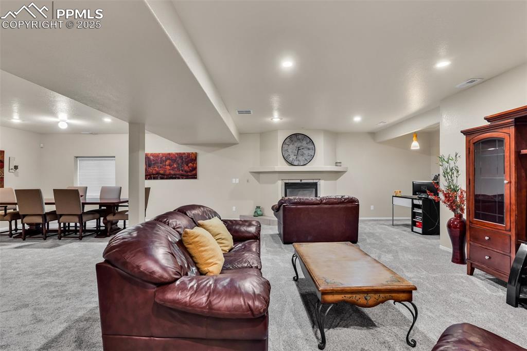 Image 30 of 50: Living Room