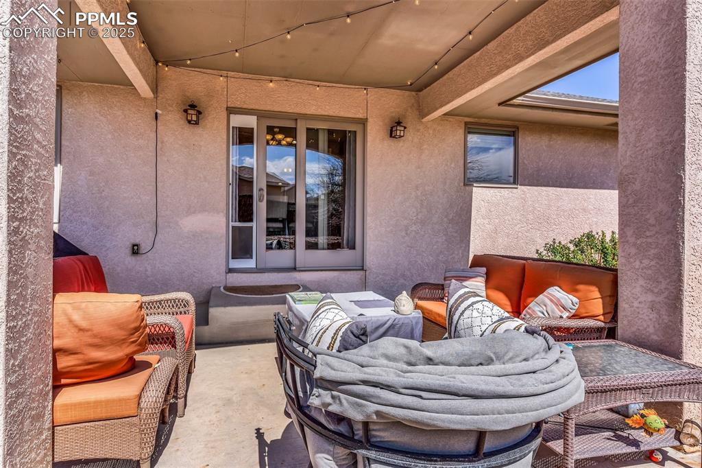 Image 39 of 50: Patio