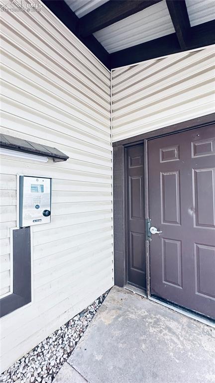 Image 2 of 22: Entry