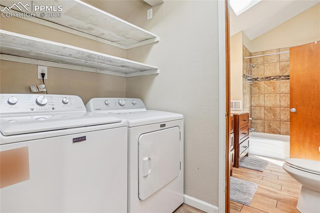 Image 10 of 46: Bathroom