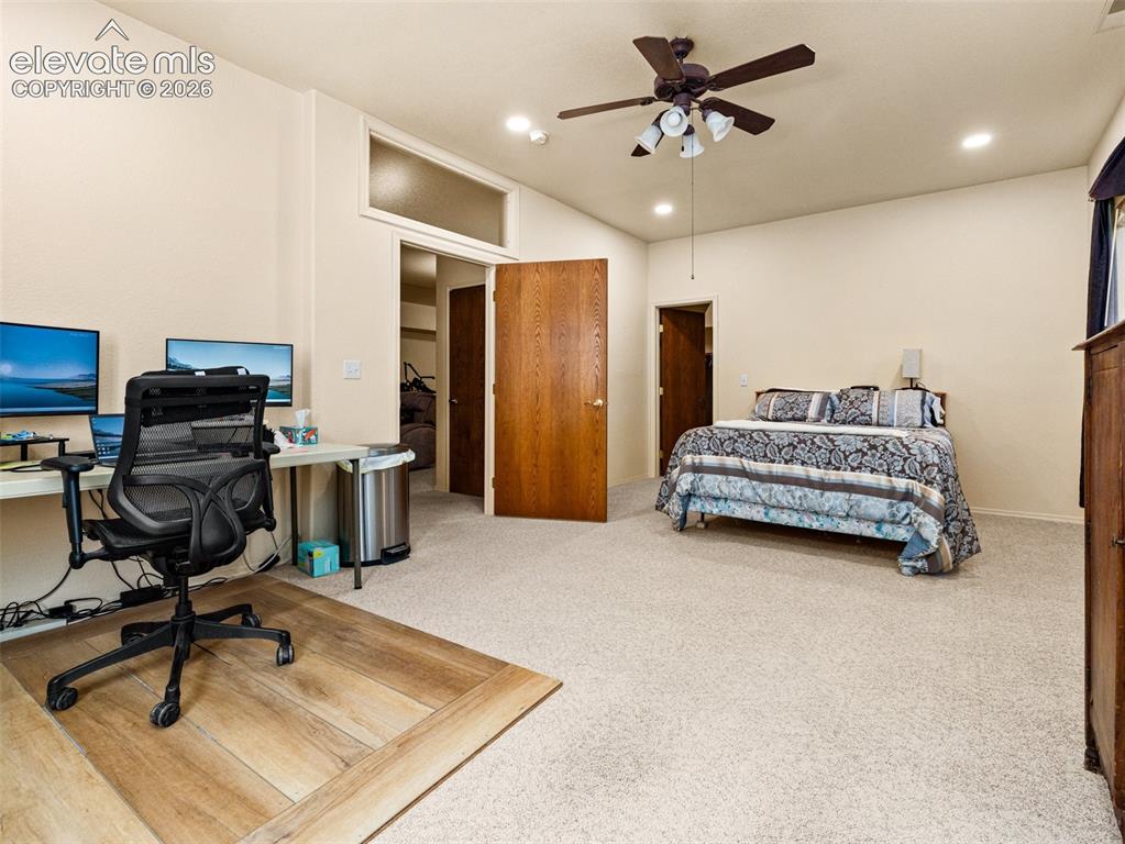 Image 43 of 48: Bedroom