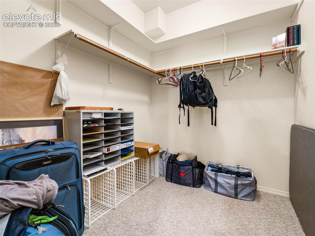 Image 44 of 48: Closet