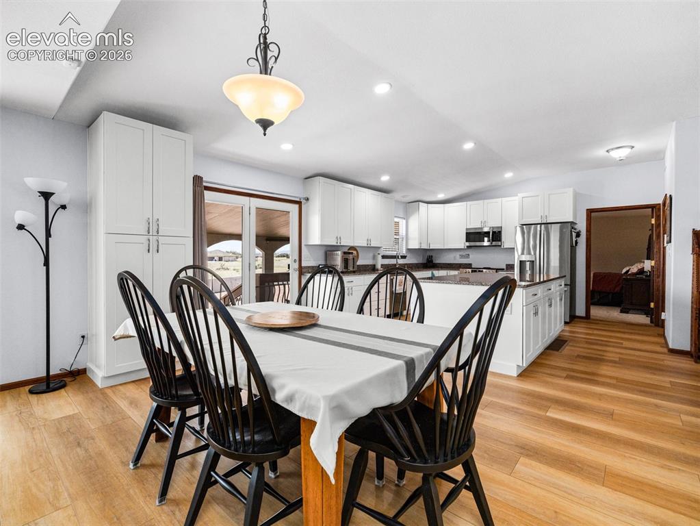 Image 7 of 48: Dining Area