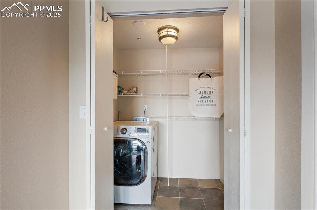 Image 18 of 45: Laundry