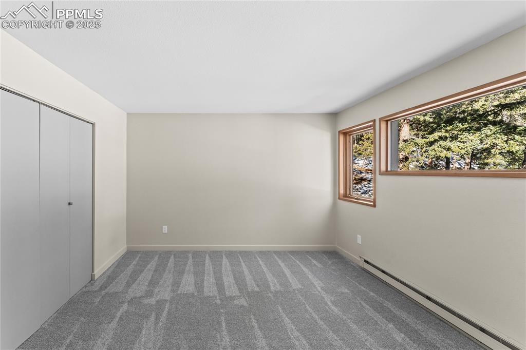 Image 21 of 38: Bedroom