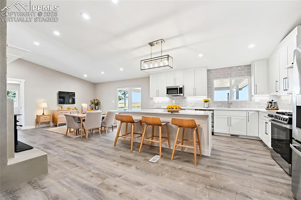 Image 12 of 49: Virtually Staged