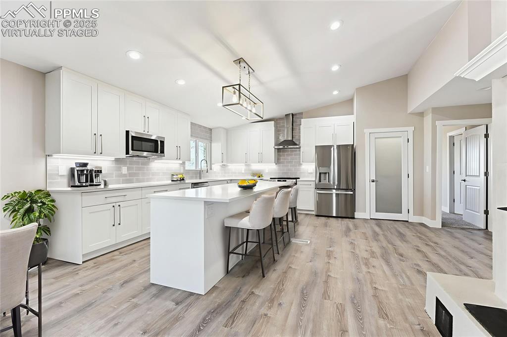 Image 14 of 49: Virtually Staged