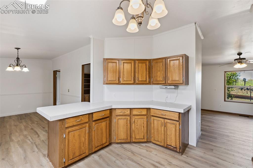 Image 13 of 35: Kitchen