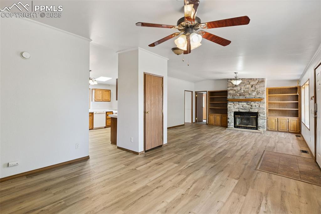 Image 8 of 35: Living Room