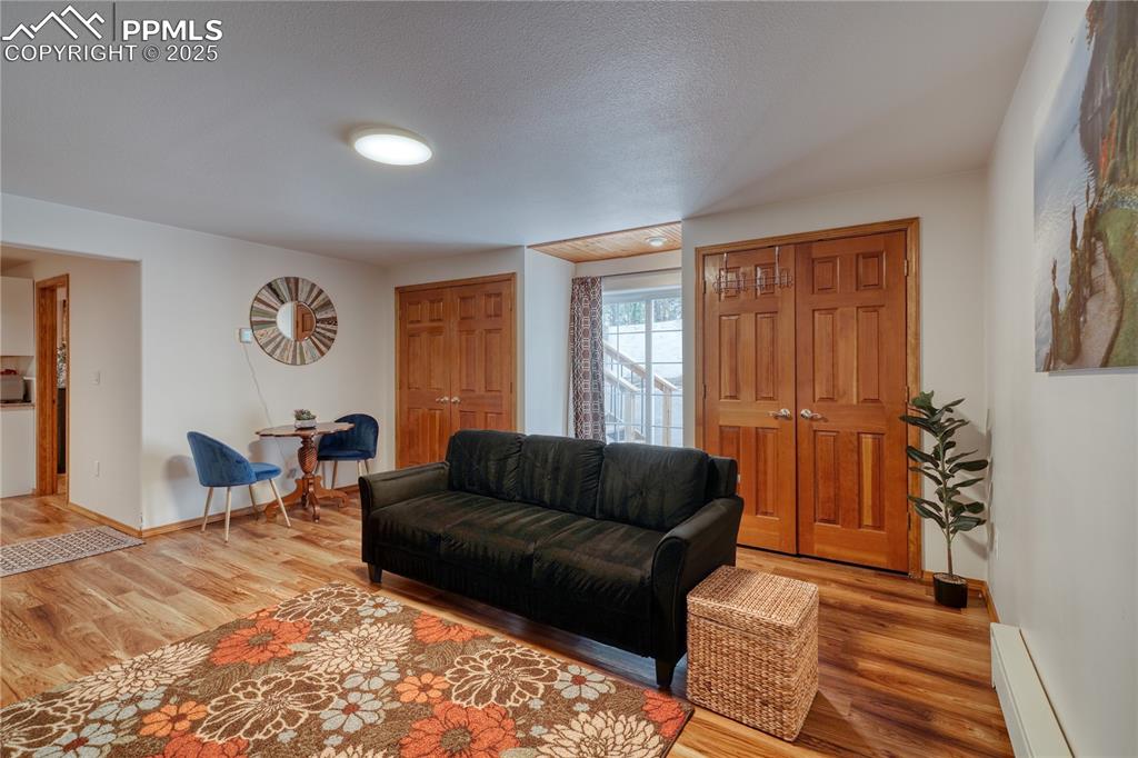 Image 28 of 50: Additional living area in the basement