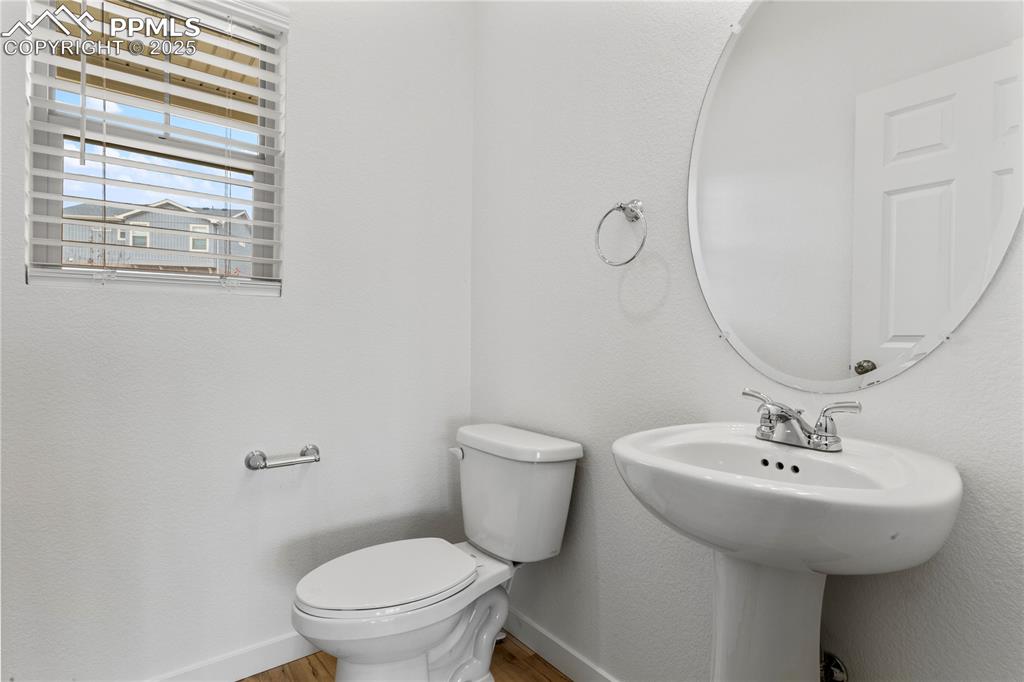 Image 11 of 39: 1/2 bath on main level