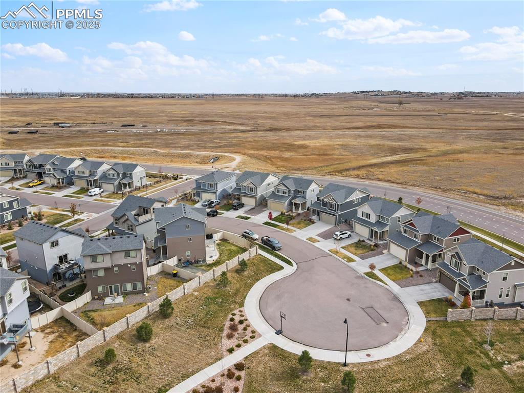 Image 25 of 39: Home is in a cul-de-sac