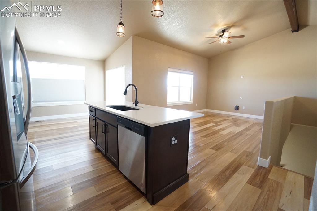 Image 10 of 34: Kitchen