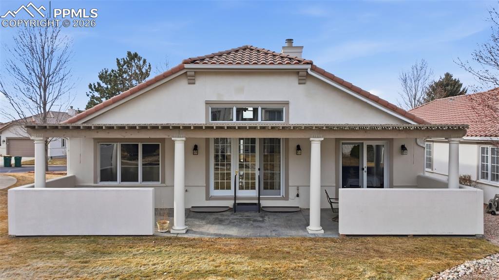 Image 40 of 42: Back of Structure