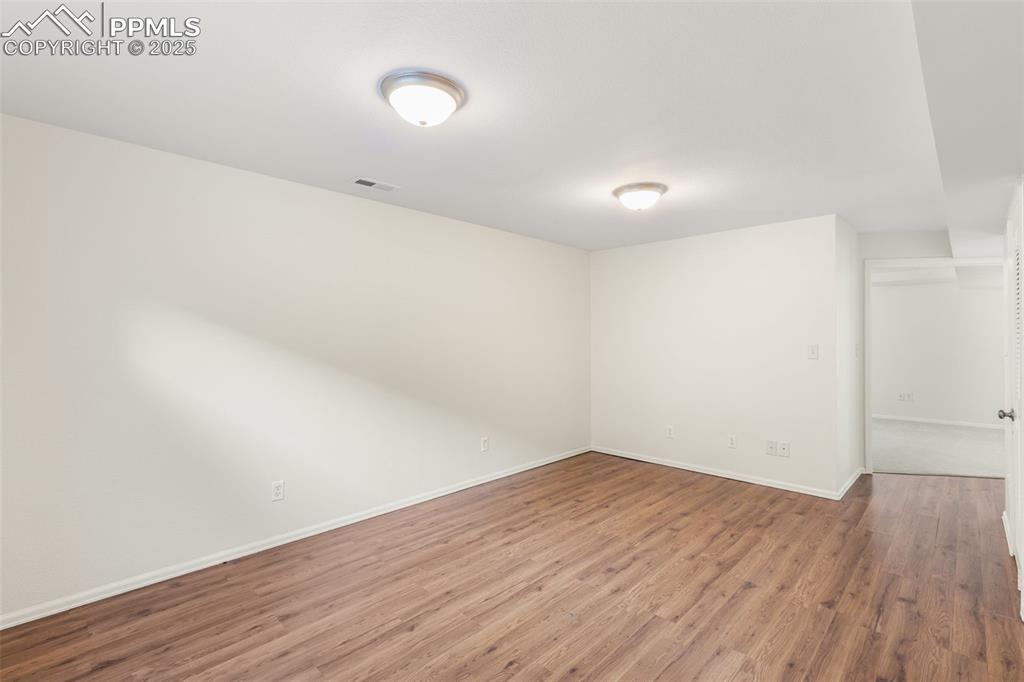 Image 25 of 36: Family Room