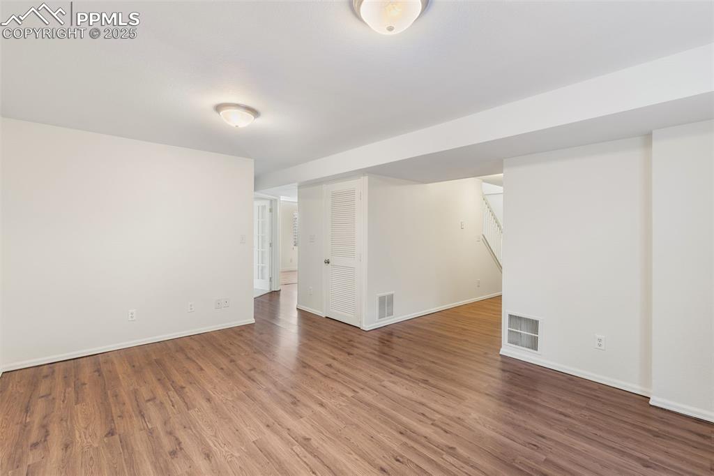 Image 26 of 36: Family Room